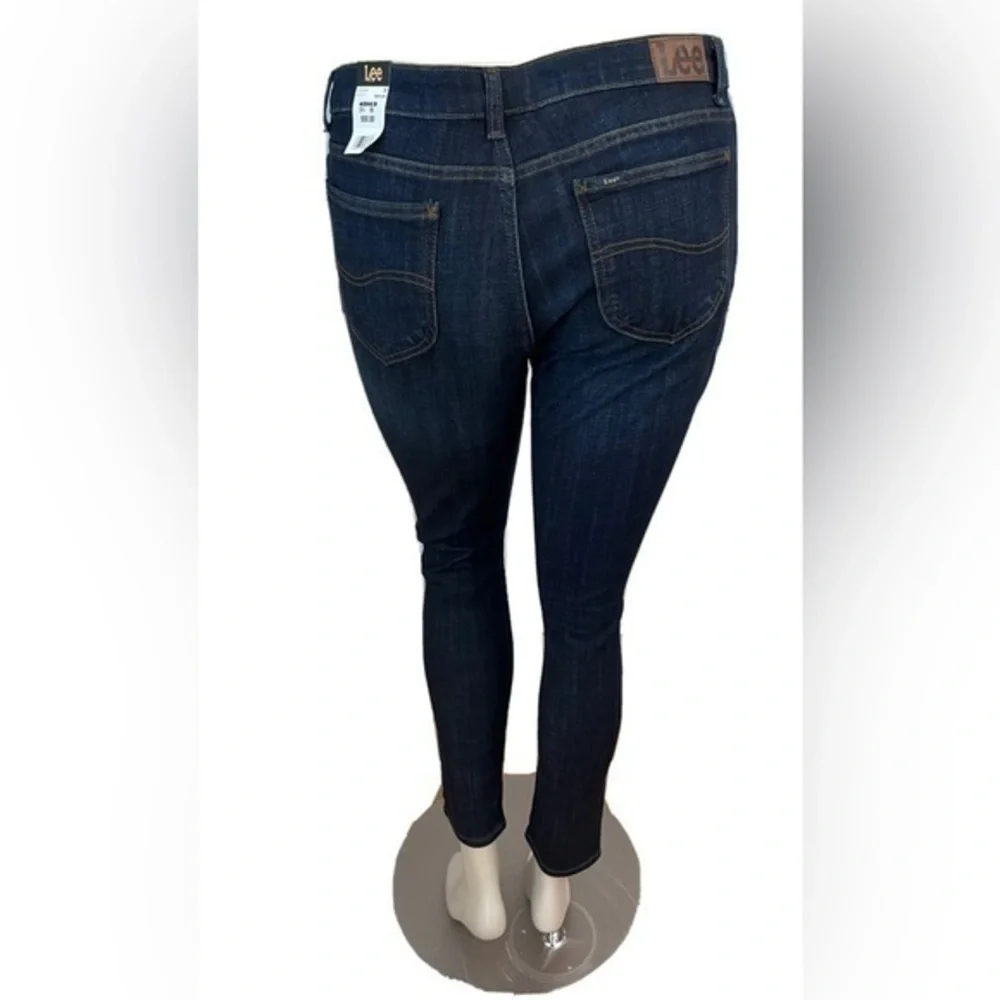 NWT Lee Legendary Slim Fit Skinny Jeans Stretch Mid Rise choose size 16 or 18